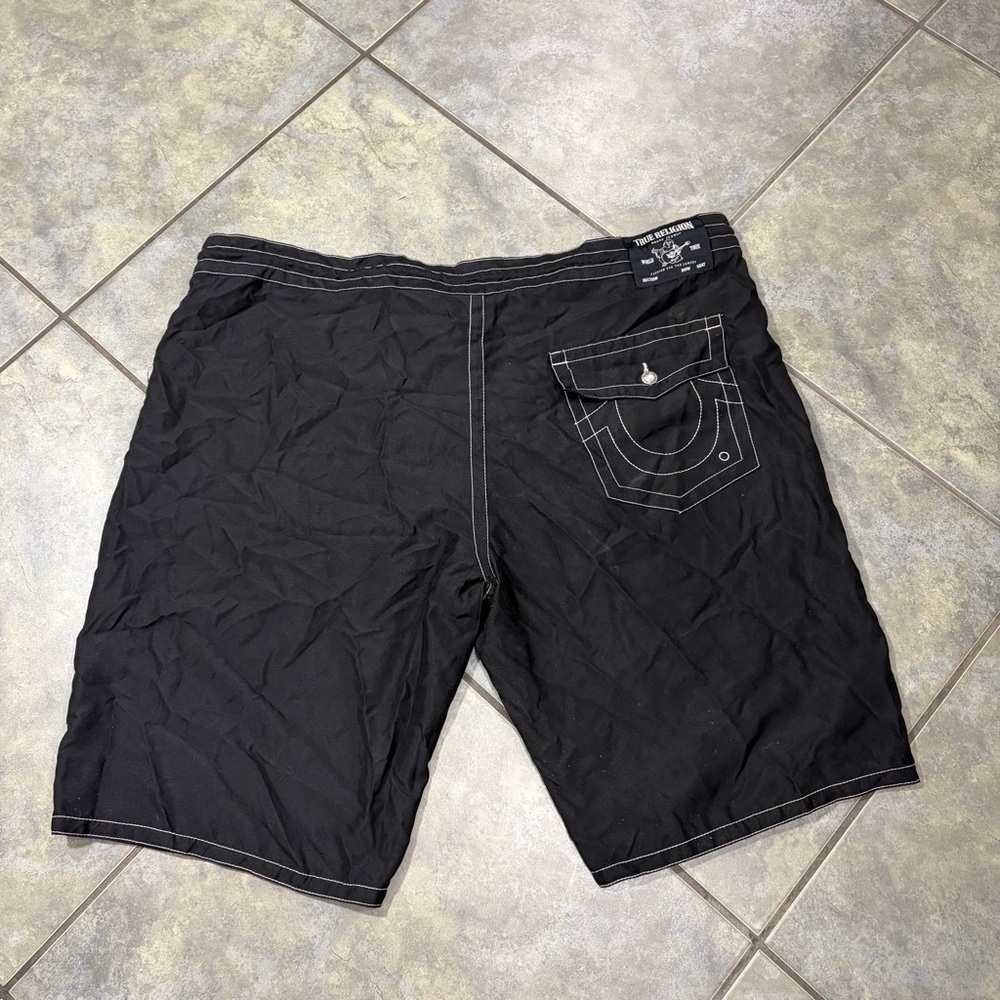 True Religion Men’s Board Shorts Swim Trunks Size 42 Black Swimwear Beach Y2K
